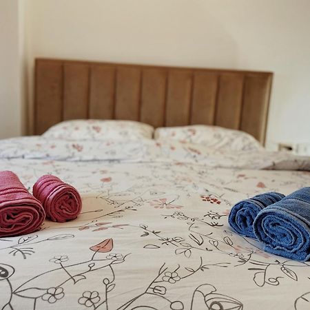 Lovely Apartment Tirana Esterno foto