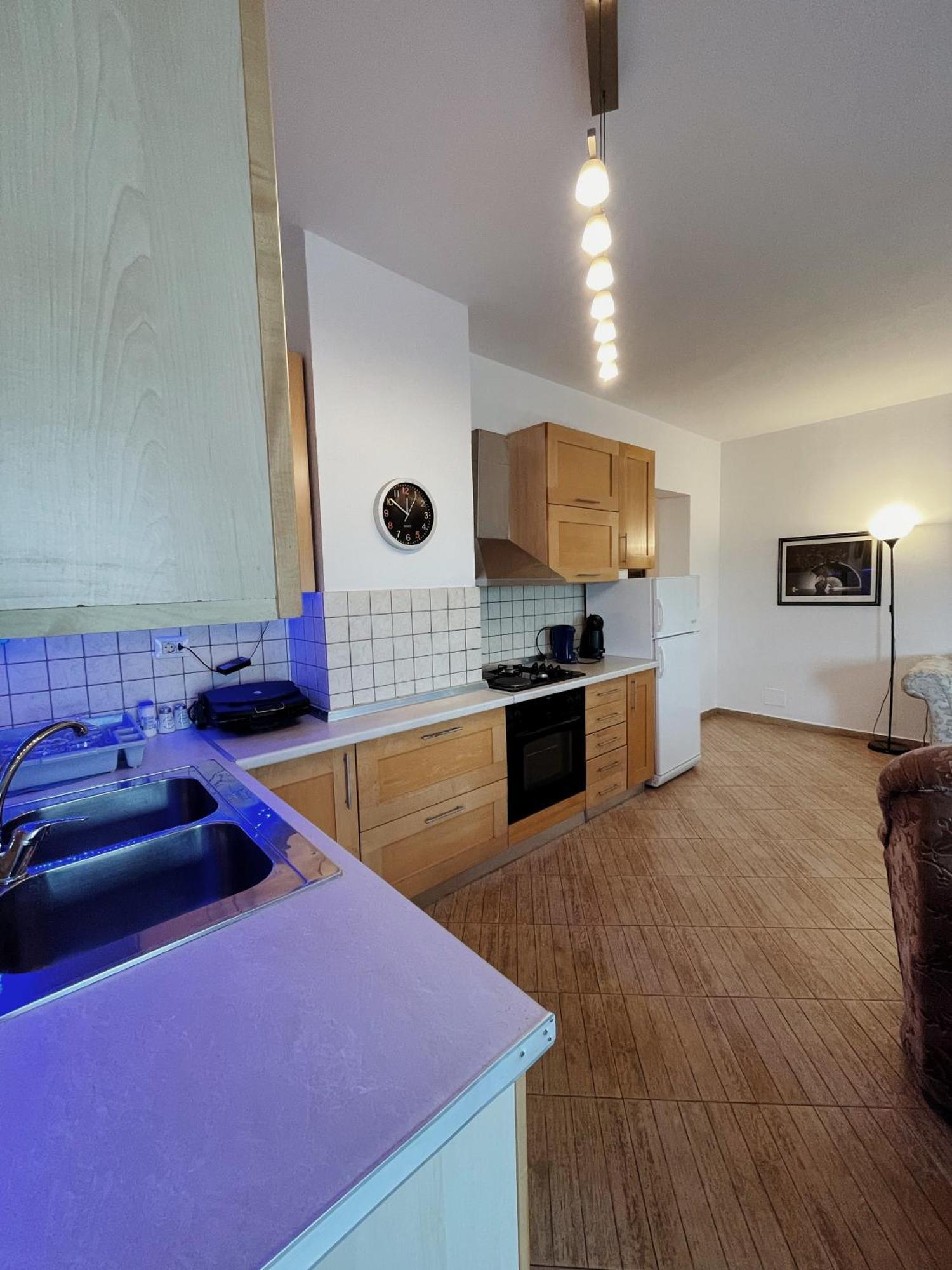 Lovely Apartment Tirana Esterno foto