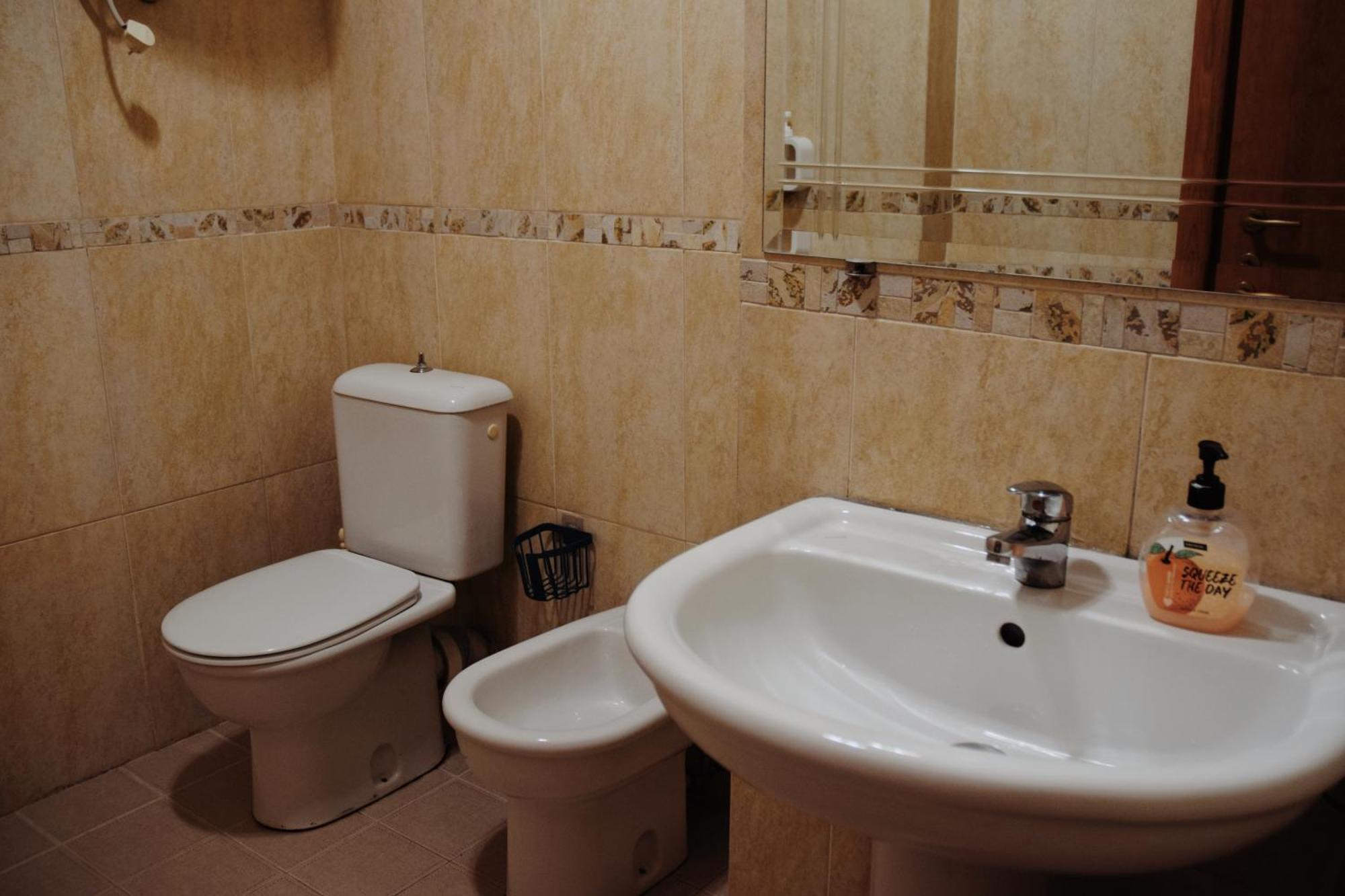 Lovely Apartment Tirana Esterno foto