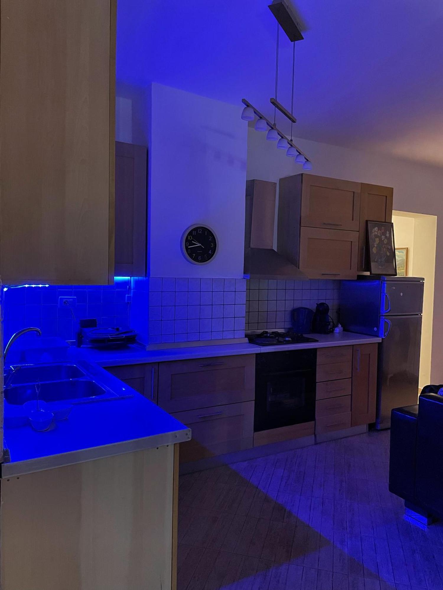 Lovely Apartment Tirana Esterno foto