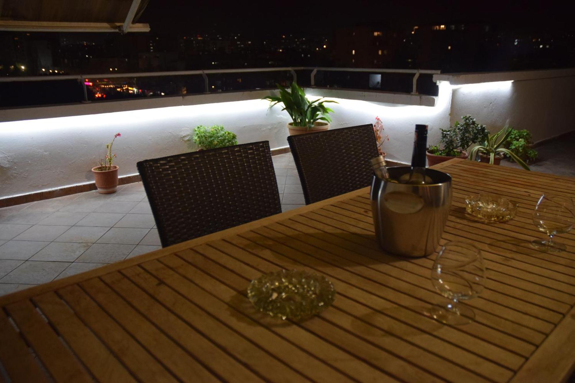 Lovely Apartment Tirana Esterno foto